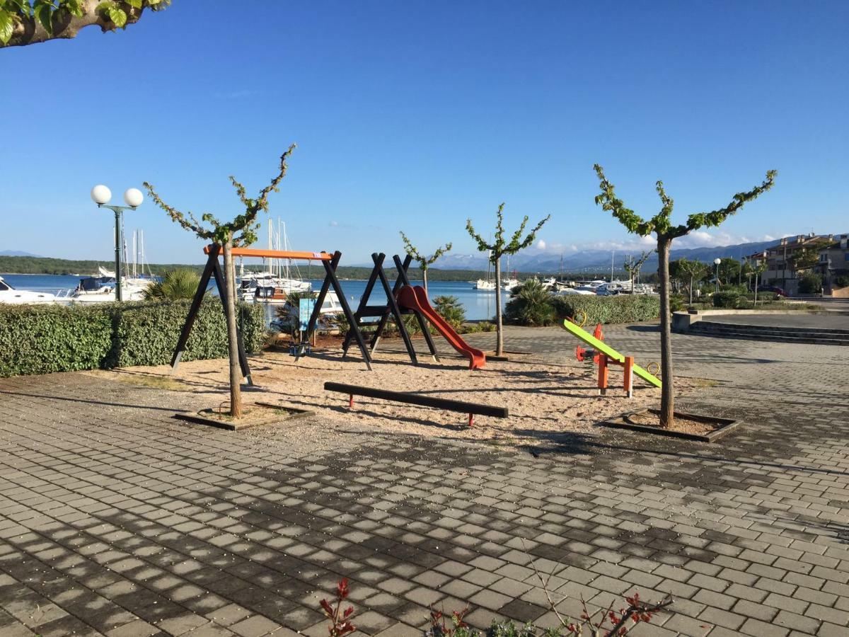 Apartment Trava Klimno Εξωτερικό φωτογραφία